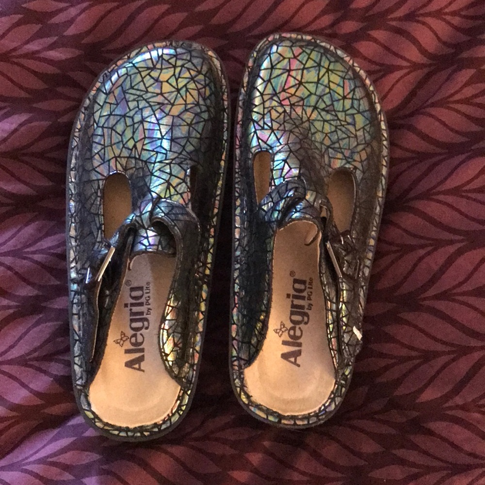 Algeria Metallic Clogs